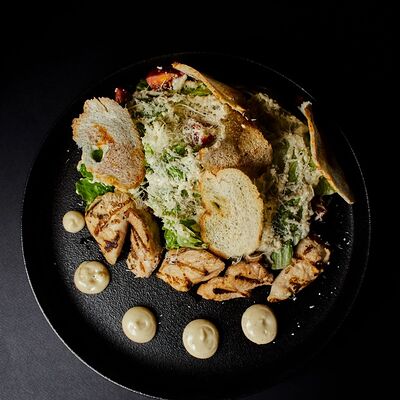 Кардини Цезарь с курицей в Koster по цене 750 ₽