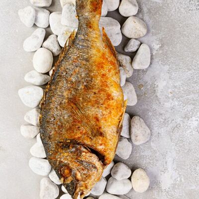 Дорадо гриль в Sushi & More по цене 650 ₽