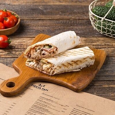 Шаурма в обычном лаваше в Фиеста по цене 350 ₽