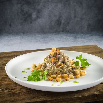 Салат с печенью и красной фасолью в CAFE BREAKFAST & LUNCH по цене 189 ₽