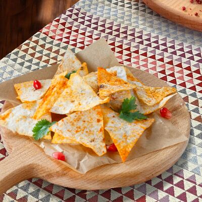 Чипсы из лаваша с копченой паприкой в Люля любя по цене 319 ₽