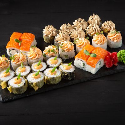 Жарко не Холодно в Sushi n roll по цене 3400 ₽