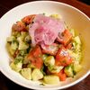 Овощной салат с фермерскими томатами и зеленью в Ресторан Мариус по цене 1260