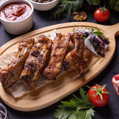 Шашлык из свиных ребрышекв Гранд Терраса по цене 520 ₽