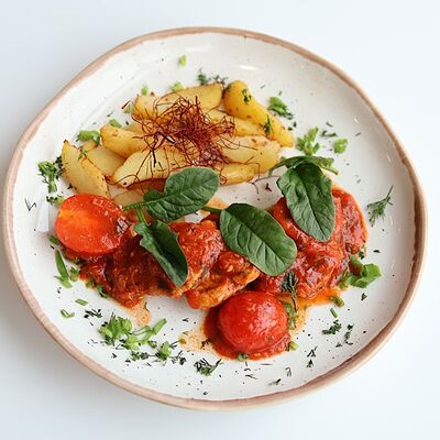 Медальоны из свинины с картофельными долькамив Буфет по цене 825 ₽