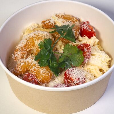 Азиатский Цезарь с креветками в панировке в Dragon’s ramen по цене 700 ₽