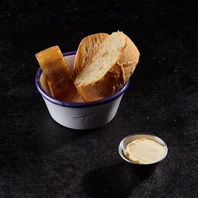 Хрустящая чиабатта с кукурузным кремом в Frank by Баста по цене 210 ₽