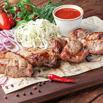 Шашлык из cвинoй шейки в Экспромт по цене 780 ₽