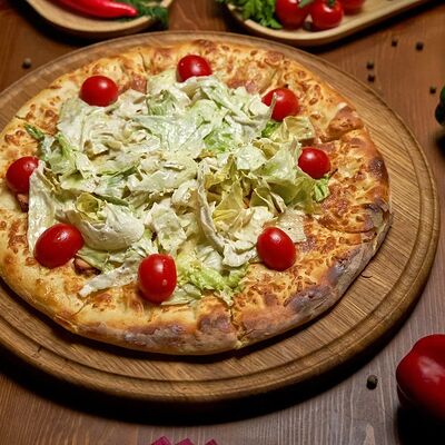 Пицца Цезарь в The Кухня по цене 1000 ₽