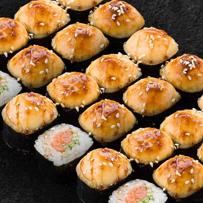 Три ролла Запечённый с лососем в Рыба закусывала по цене 1269 ₽