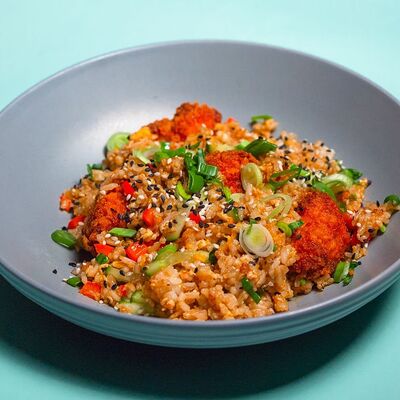 Жареный рис с курицей в Co.mein по цене 560 ₽