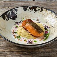 Семга с пюре из сельдерея в Литвины