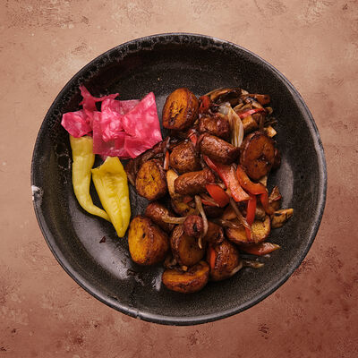 Картофель жареный с колбасками в The Pivo по цене 350 ₽