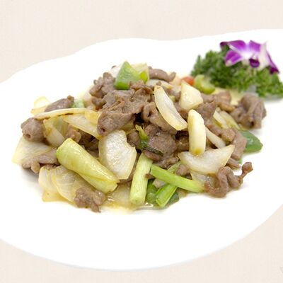 Баранина, жаренная с луком в Золотая панда по цене 2723 ₽