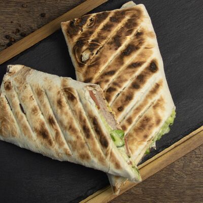 Шаурма с люля из говядиныв Кафе Мон ШАЛЕ по цене 319 ₽