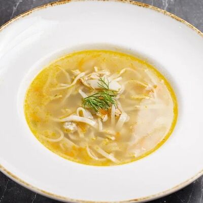 Куриный суп с лапшой в Вкусный шашлык и не только по цене 310 ₽