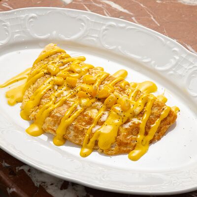 Омлет с крабом в Centrale bistro по цене 710 ₽