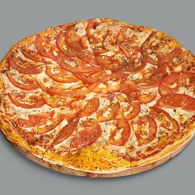 Пицца Маргарита в Лукоморье по цене 695 ₽