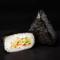 Онигири с угрем в RED DRAGON SUSHI