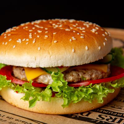 Чизбургер в Шницель по цене 435 ₽