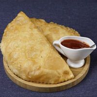 Чебурек с говядиной в Кафе Гурман