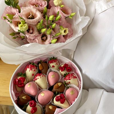 Комбо набор №2 в Клубника по цене 8990 ₽