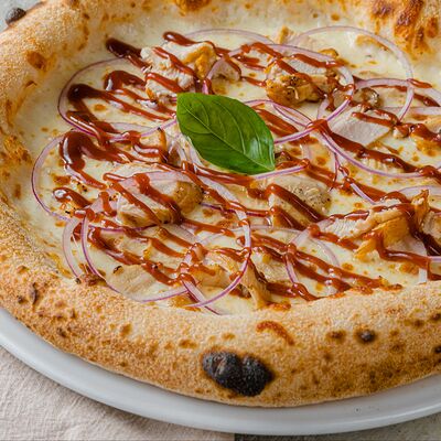 Курица BBQв PizzAmore по цене 990 ₽