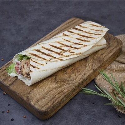 Ролл Цезарь 1/230 в Бургер удачи по цене 350 ₽