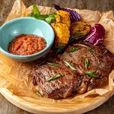 Рибай стейк с кукурузой на гриле в Only Wine по цене 3750 ₽