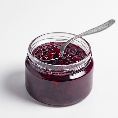 Домашнее брусничное варенье с грецким орехом в Kitchen по цене 330