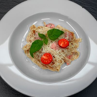 Паста с сёмгой в Brauny по цене 520 ₽