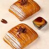 Слойка с кленовой начинкой и орехом пекан в Круассан-кафе по цене 290