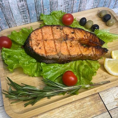 Стейк из семги на углях в Шау Маст Гоу по цене 1350 ₽
