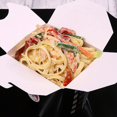 Вок Лосось в сливочном соусе в Островок Суши по цене 695 ₽