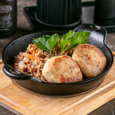 Гречотто с куриными биточками в Кристалл по цене 630 ₽