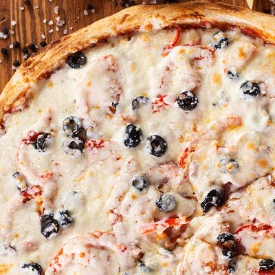 Пицца Овощная в Адельфия по цене 860 ₽