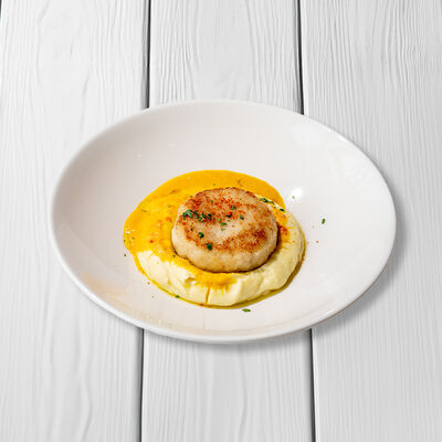 Котлета из трески с картофельным пюре в Перчини по цене 780 ₽