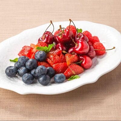 Ассорти из сезонных ягодв Маймун по цене 1590