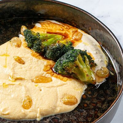 Хумус с брокколи в Перчини на огне по цене 500