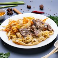 Удон-сао в Pho Viet , вьетнамская кухня