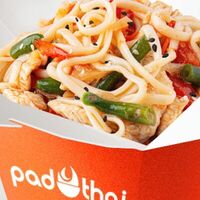 Свинина в кисло-сладком соусе с лапшой удон в Pad Thai