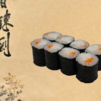 Ролл с сыром и икрой тобико в Big Rolls