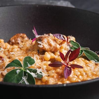 Паста Птитим с томлёной говядиной в Наше место по цене 750 ₽