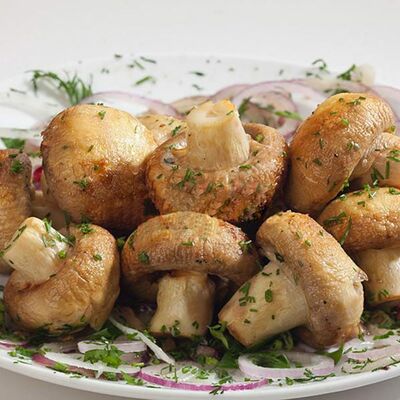 Шампиньоны на мангале 5 шт. в Мангал и мясо по цене 364 ₽