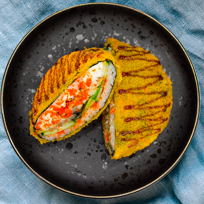 Ролл бургер с угрем в HATIMAKI по цене 963 ₽