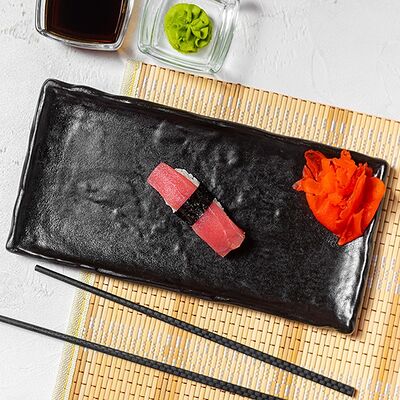 Суши с тунцом в Halal SushiRolls по цене 149 ₽