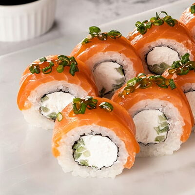 Филадельфия с луком де люкс в Японский домик по цене 1018 ₽