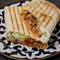 Шаурма, добавка картошка фри в Doner & Grill Шашлык шаурма