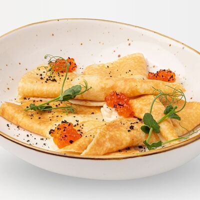 Креп со сливочным соусом и красной икрой в CrepeCafe по цене 3450 ₸