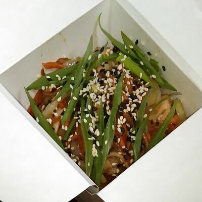 Удон с креветками в Суши Мань по цене 495 ₽